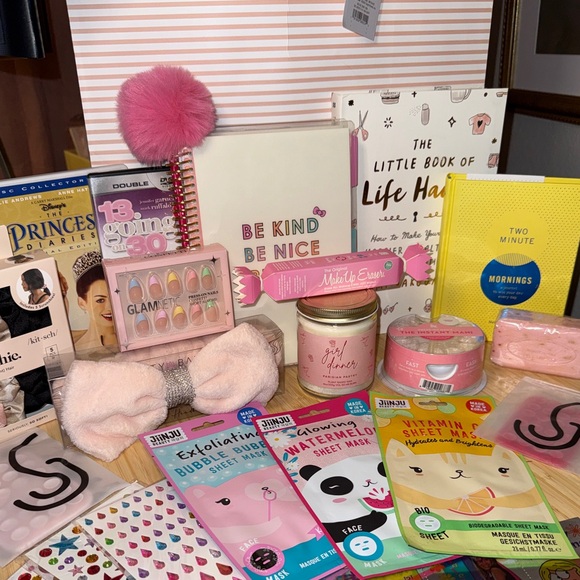 Other - Pink Birthday Gift Basket for Girls Daughters